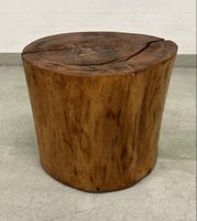 Massiver Holzhocker von Giardino di Legno (04)