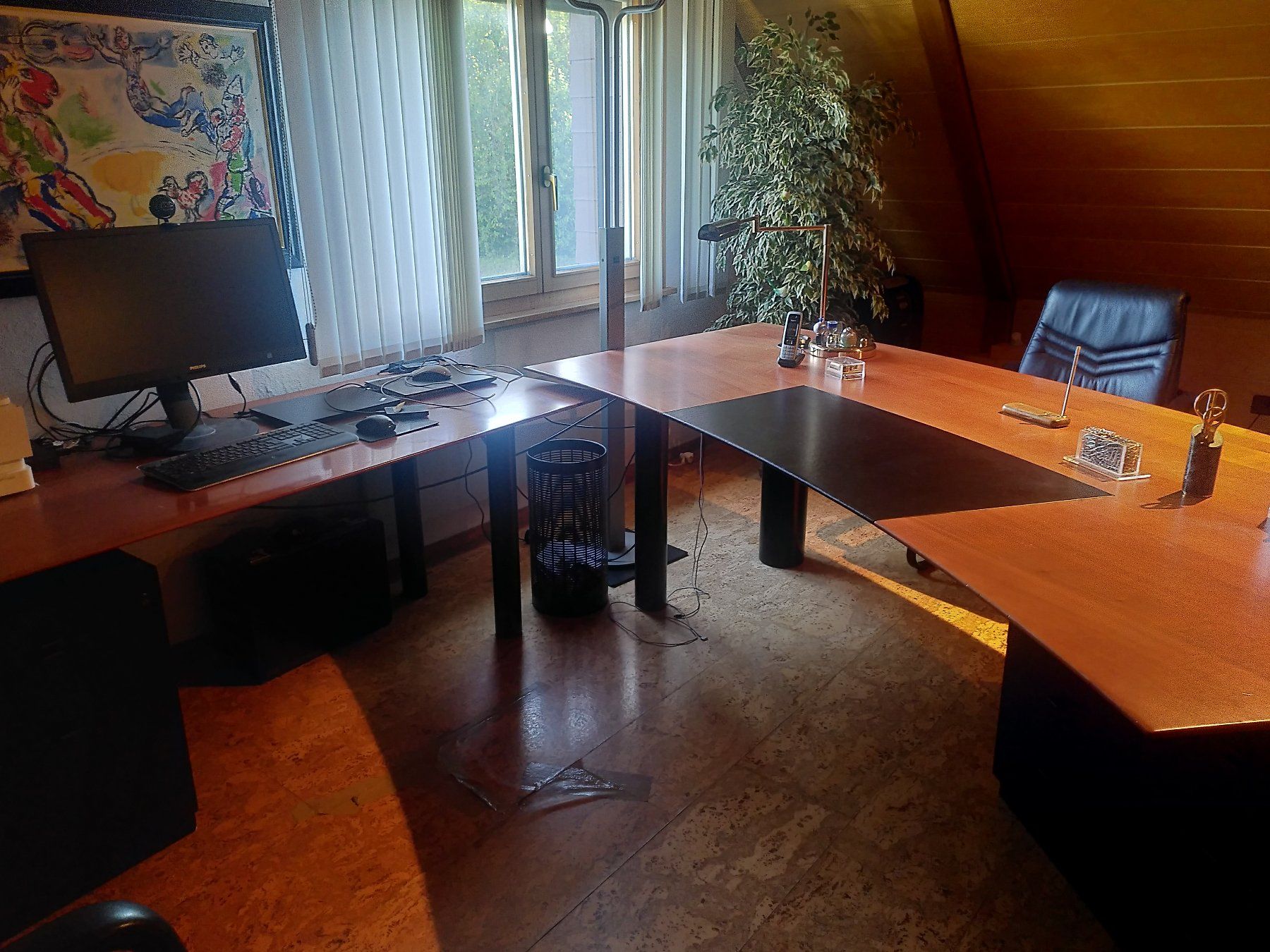 Bureaux: Komplettes Büro-Setup – D'occasion à Bergdietikon par fab_mg68 3