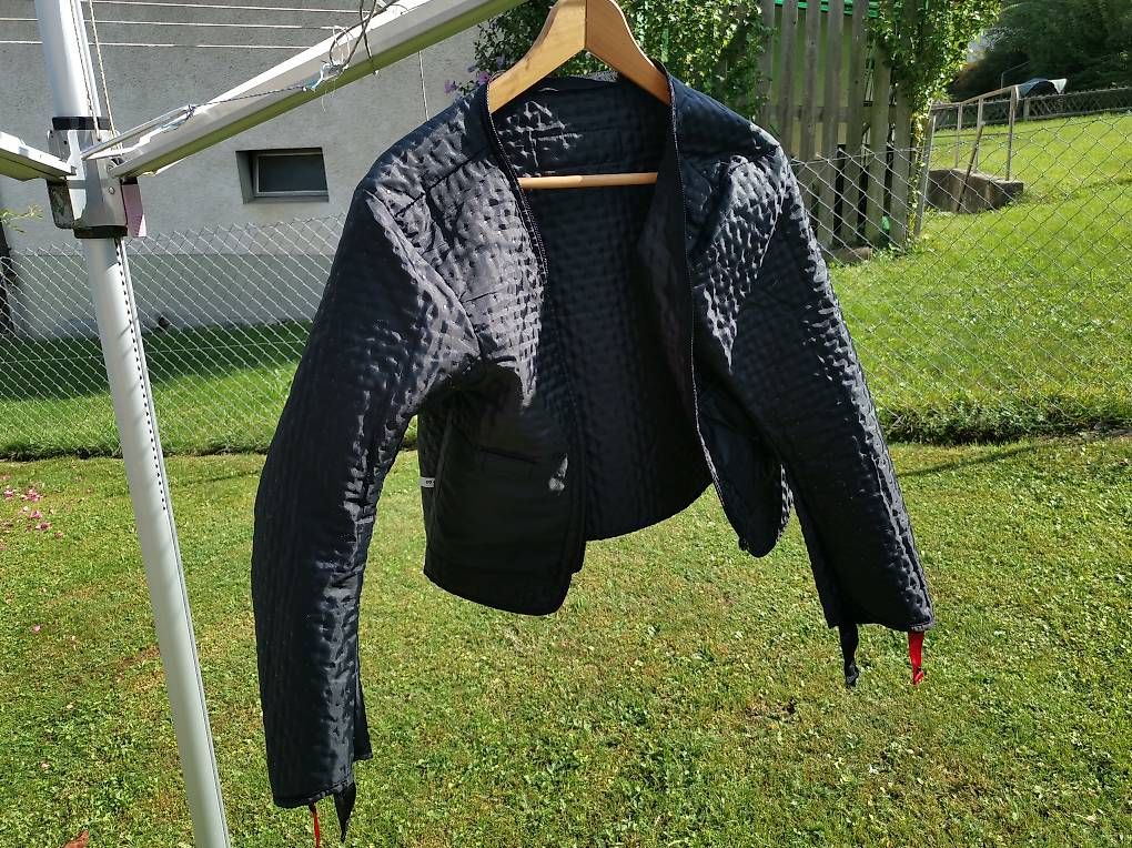 Giacche: Neuwertige Motorrad Jacke S – Usato da Leuzigen venduto da Loop_t 1