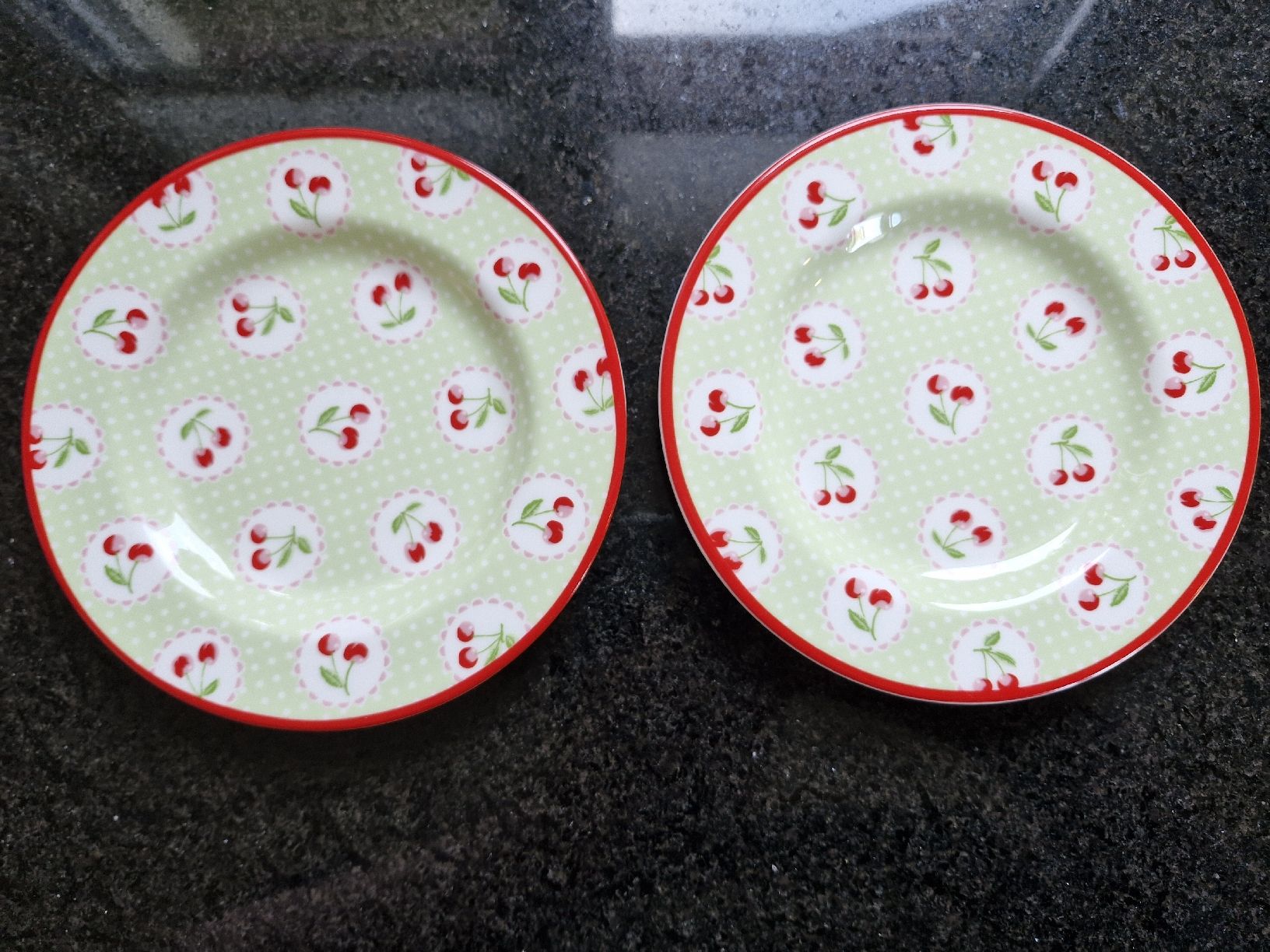 Greengate Assiettes: 2 Teller Greengate – D'occasion à Luterbach par martinagl83