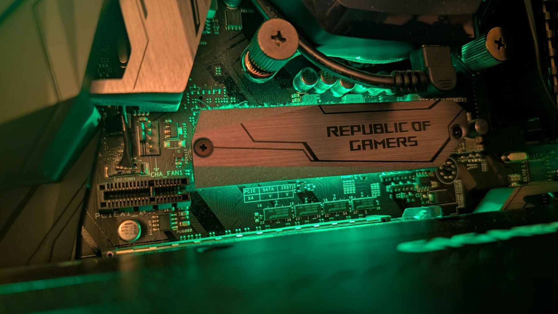 Asus PCs: Intel i5-8600K + ASUS ROG Maximus X Hero - Gaming Bundle – D'occasion à Bern par Daniu84