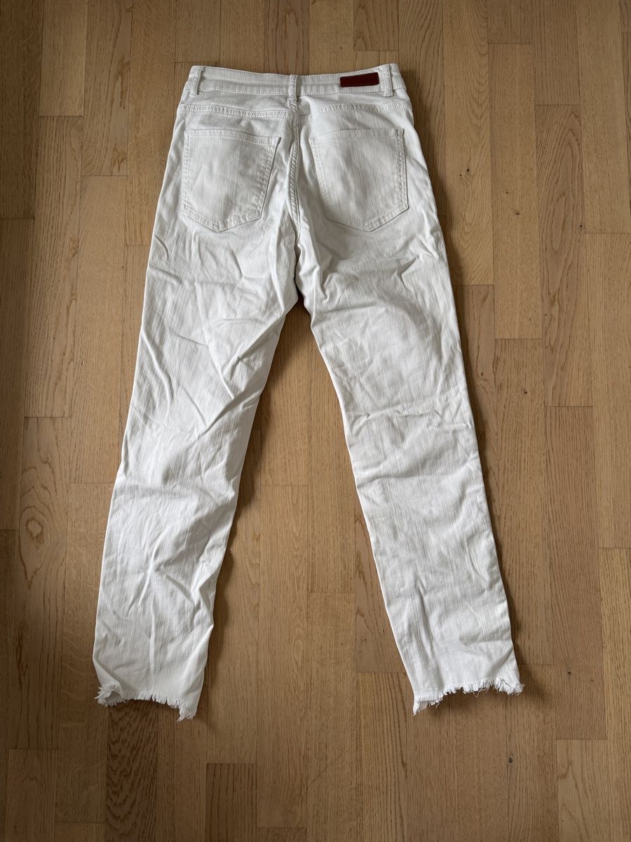 Jeans: Jeans, oui, weiss, Gr. S – Usato da Bülach venduto da E_Di 1