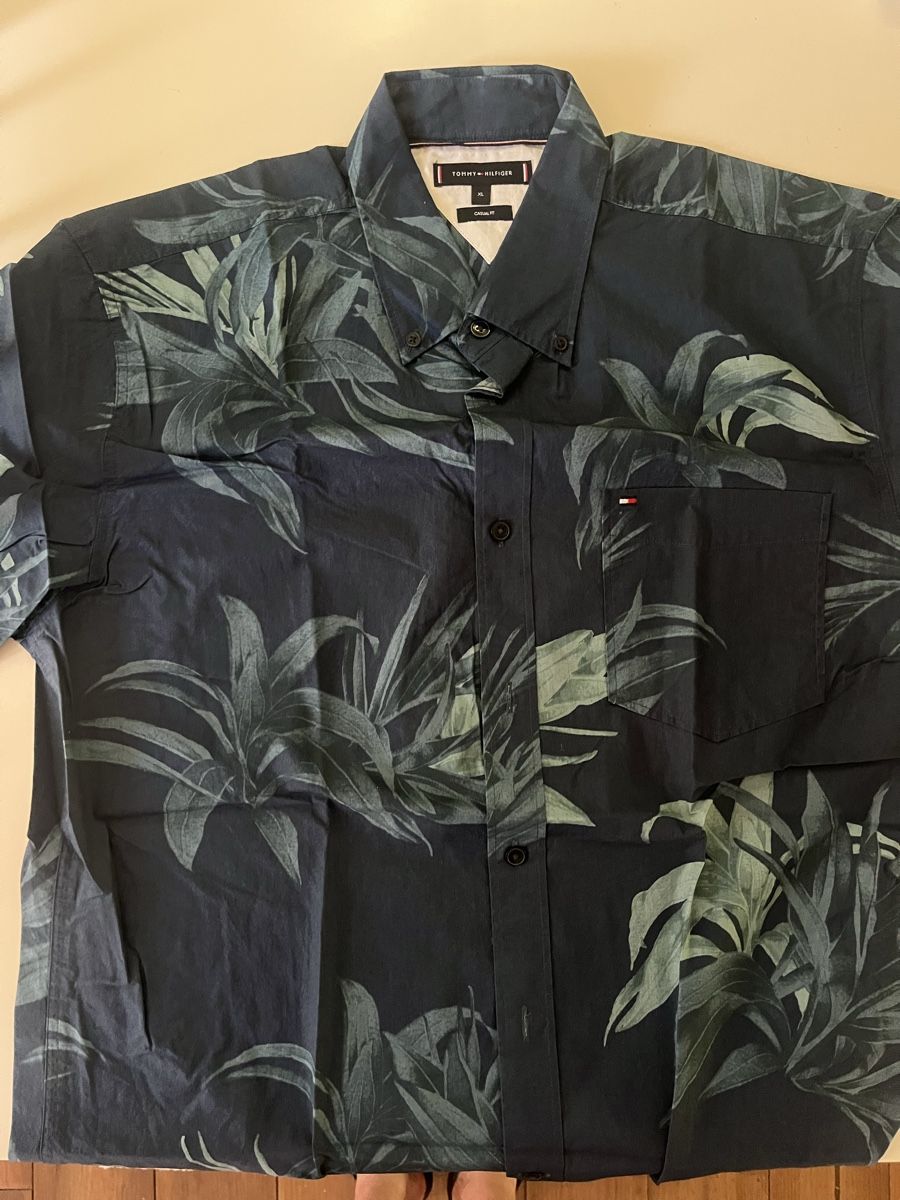Tommy Hilfiger Chemises: Tommy Hilfiger  – Neuf (Voir description) à Reinach AG par bolzi01 1