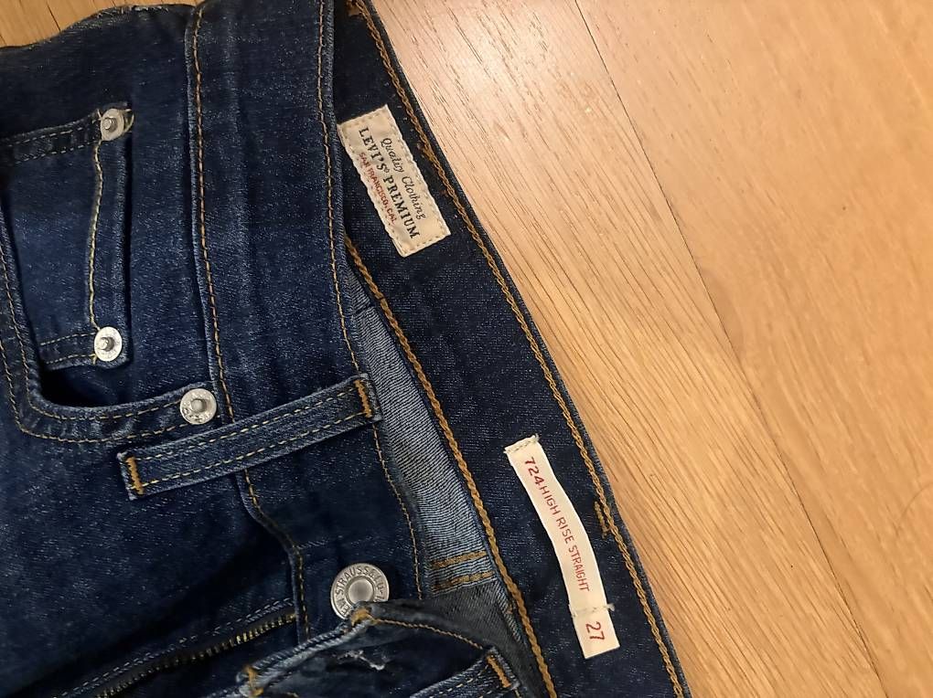 Jeans: Jean Levis 724 High Rise Straight, taille 27 – Usato da Chardonne venduto da any_yq5q 3