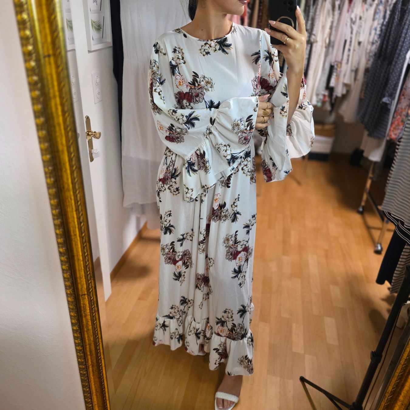 Boohoo Vestiti: Weisses Maxikleid mit Blumenmuster, Grösse 40 – Nuovo (secondo la descrizione) da Wald ZH venduto da CapLux 2