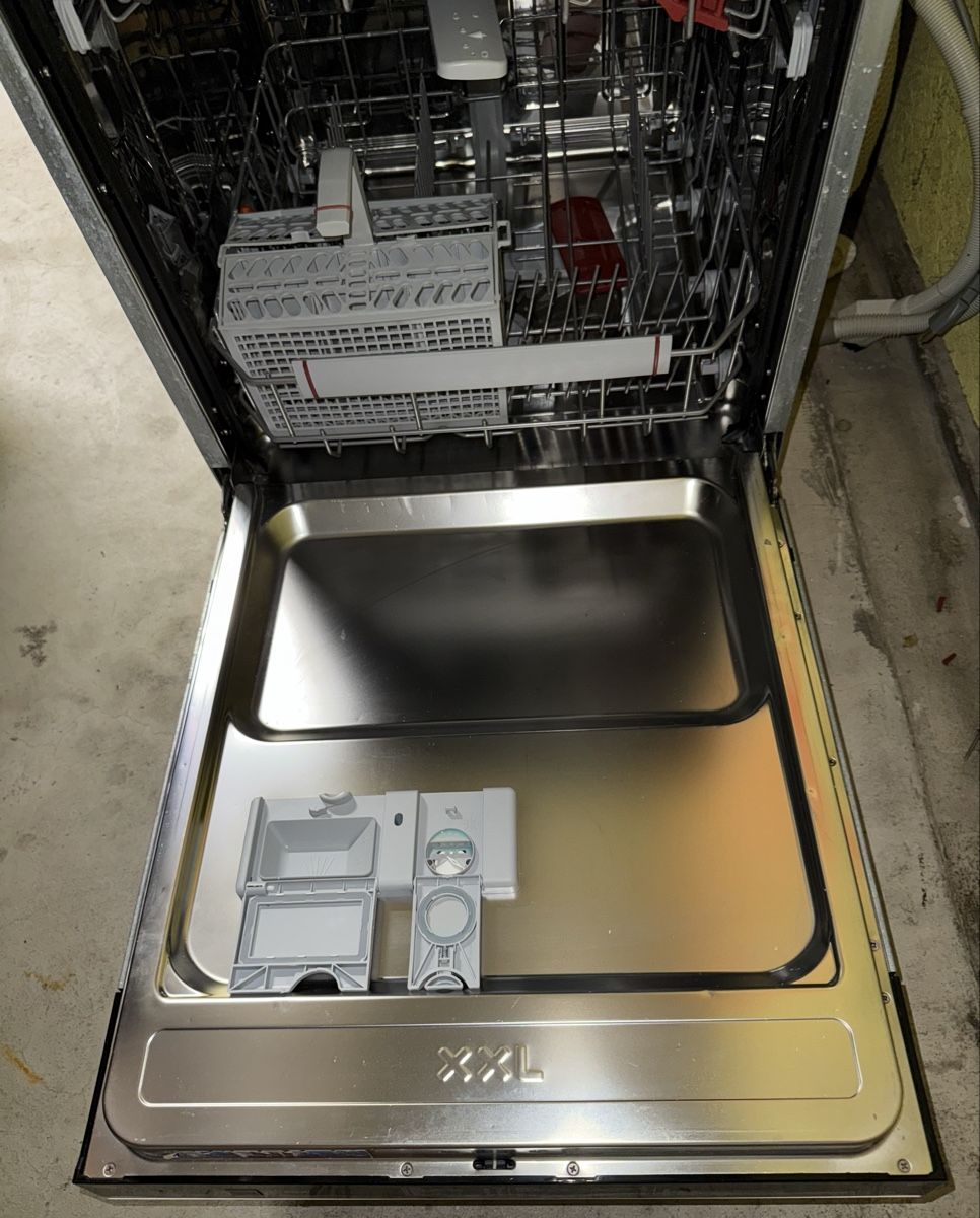 Electrolux Lavastoviglie: Electrolux Geschirrspüler 55Cm A++ Ch Norm – Usato da Kilchberg ZH venduto da Rei_9 7