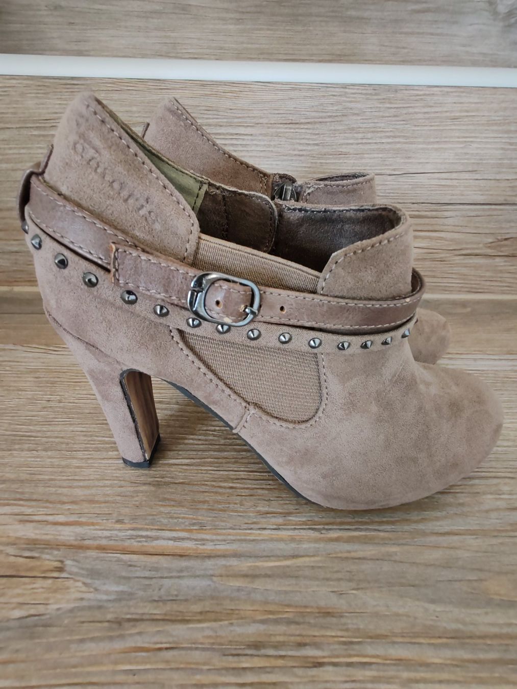 Scarpe da donna: TAMARIS Pumps mit Absatz Gr. 35 – Usato da Egnach venduto da bgdo26 3