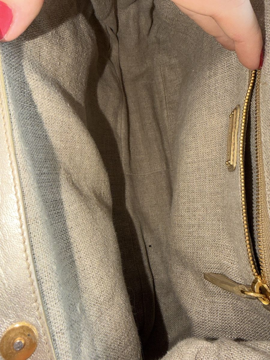 Miu Miu Sacs femmes: Miu Miu perfect condition spring collection coffer bag – Neuf (Voir description) à Küssnacht am Rigi par ann_wtt7 2