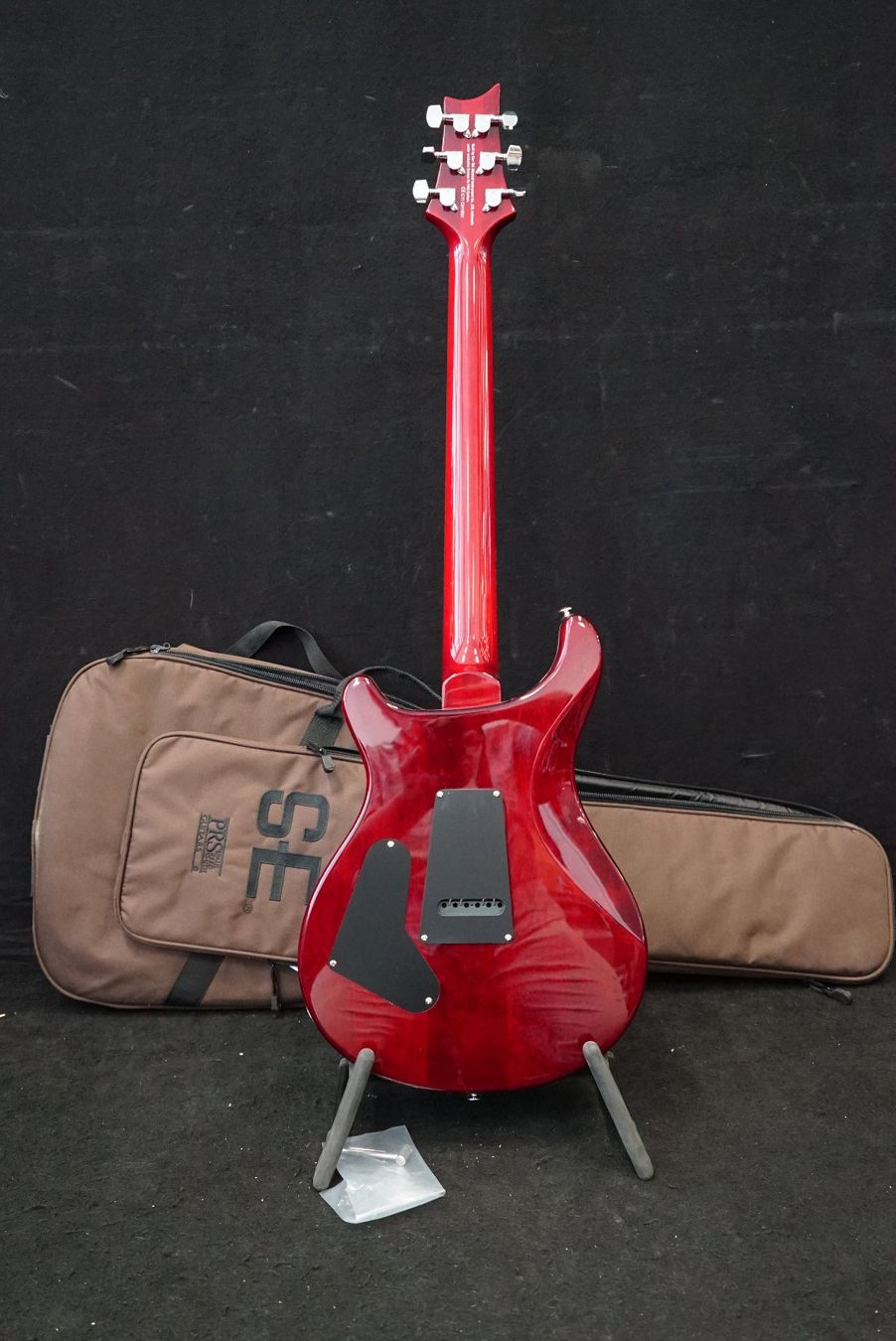 PRS Strumenti musicali: PRS SE Custom 24 Limited Edition in Charcoal Cherry Flame – Usato da Ortschwaben venduto da Musictrade 9