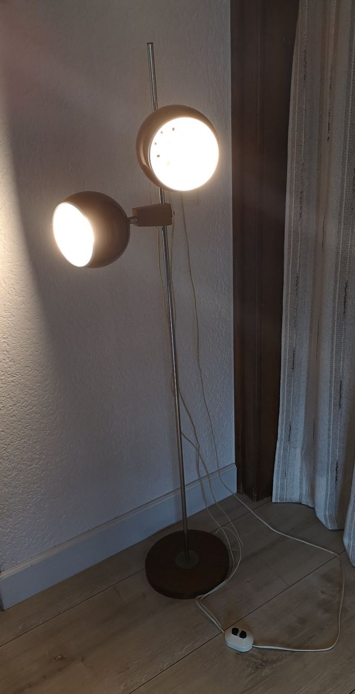 Lampade: Lampadaire Mid-Century Space Age en Teck de Temde – Usato da Conthey venduto da Cathlouz 1