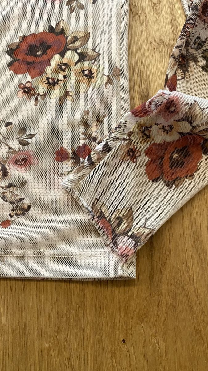 Stradivarius Top: Transparentes Langarmshirt, Stradivarius, S/ 36 – Nuovo (secondo la descrizione) da Zürich venduto da Klusek_2019 4