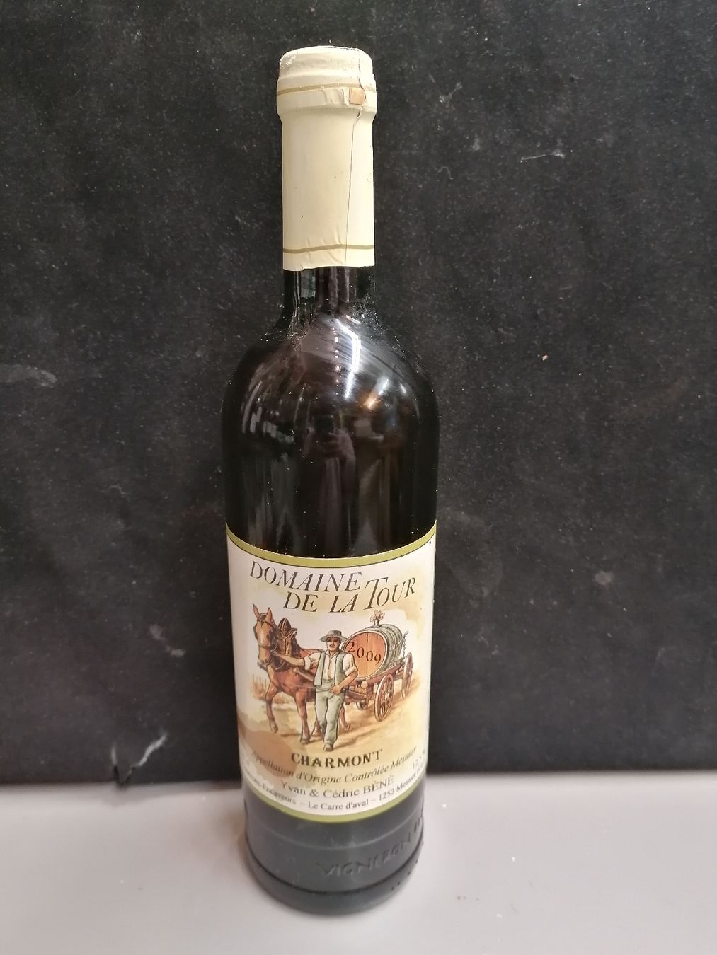Wein: DOMAINE DE LA TOUR 2009 – Neu (gemäss Beschreibung) aus Genève von Leboucheoreilles