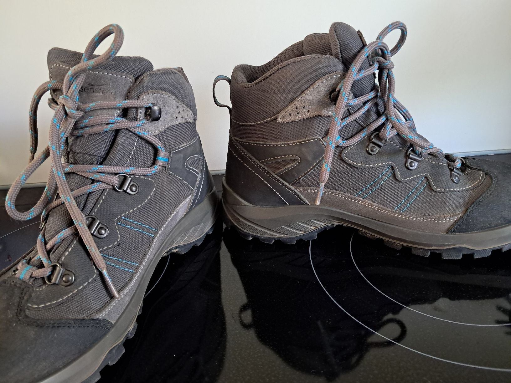 Chaussures femmes: Wanderschuhe Weissenstein Gr. 38 – D'occasion à Winterthur par fabelwin 6