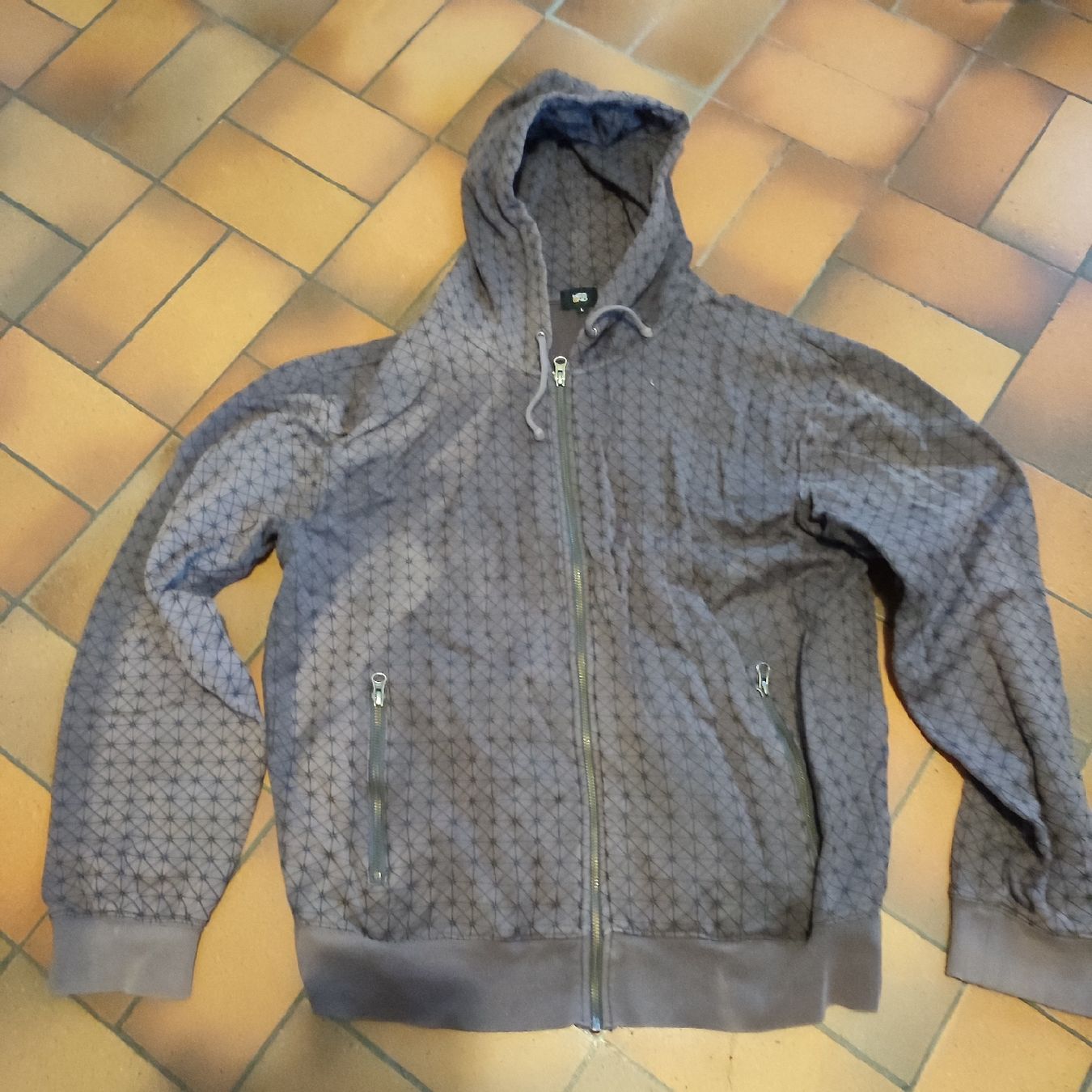 Canottiere & Pantaloni: Felpa con cappuccio – Usato da Ascona venduto da Artik3