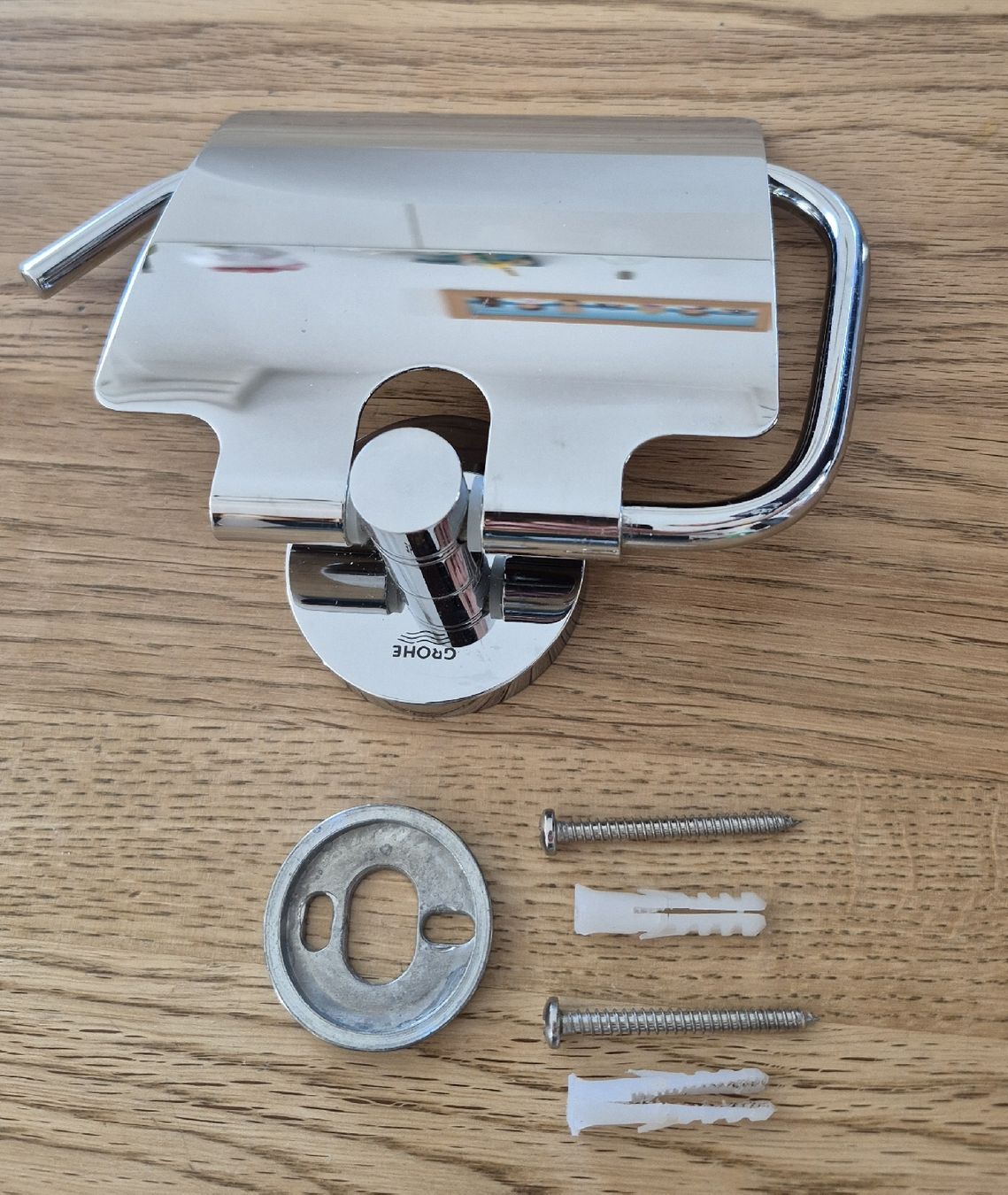Grohe WC: Grohe Essentials, Toilettenpapierhalter – Usato da Wermatswil venduto da Appolon7 3