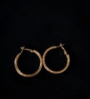 NEU Golt Creolen Ohrringe, gedrehtes Design, Sommer-Schmuck