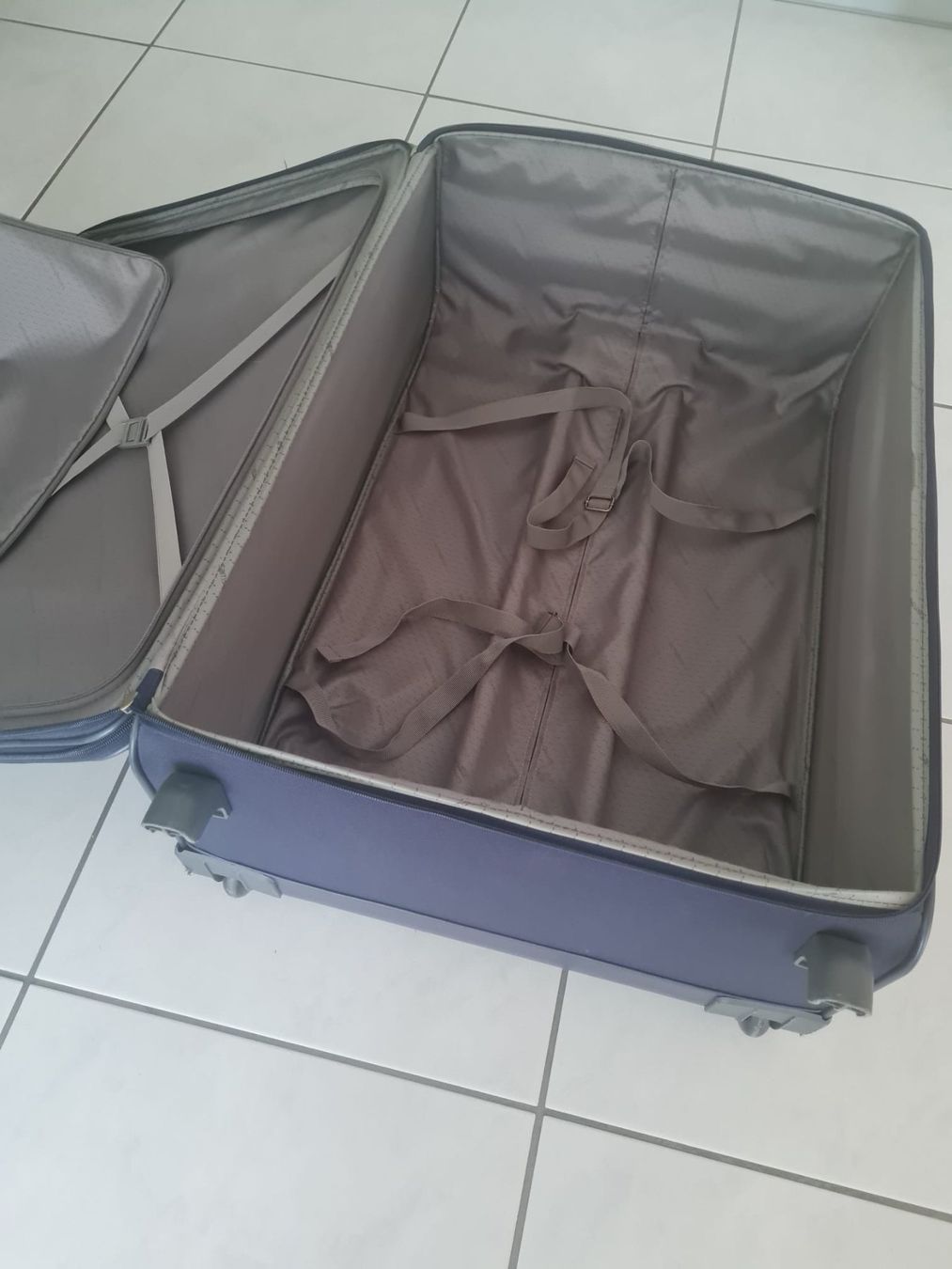 Samsonite Valigie: Samsonite Koffer in blau XL – Usato da Gersau venduto da cyo_zl99 1