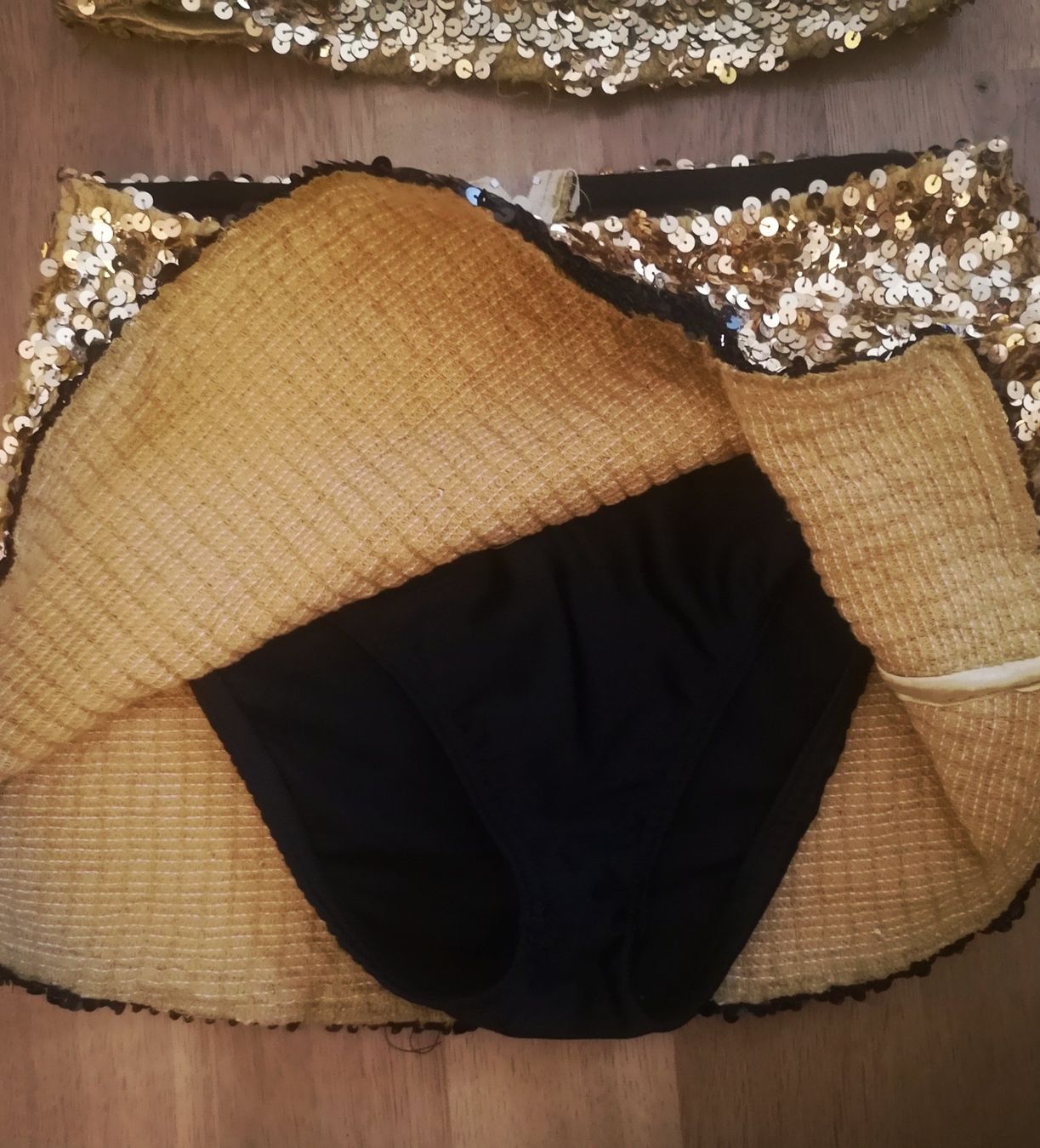 Kostüme: Varsity Pailletten-Cheerleaderuniform Gr. XS – Gebraucht aus Niederbipp von kevintifu20 1