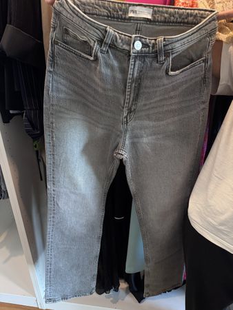 Jean Zara gris coupe droite taille EUR 40 état neuf