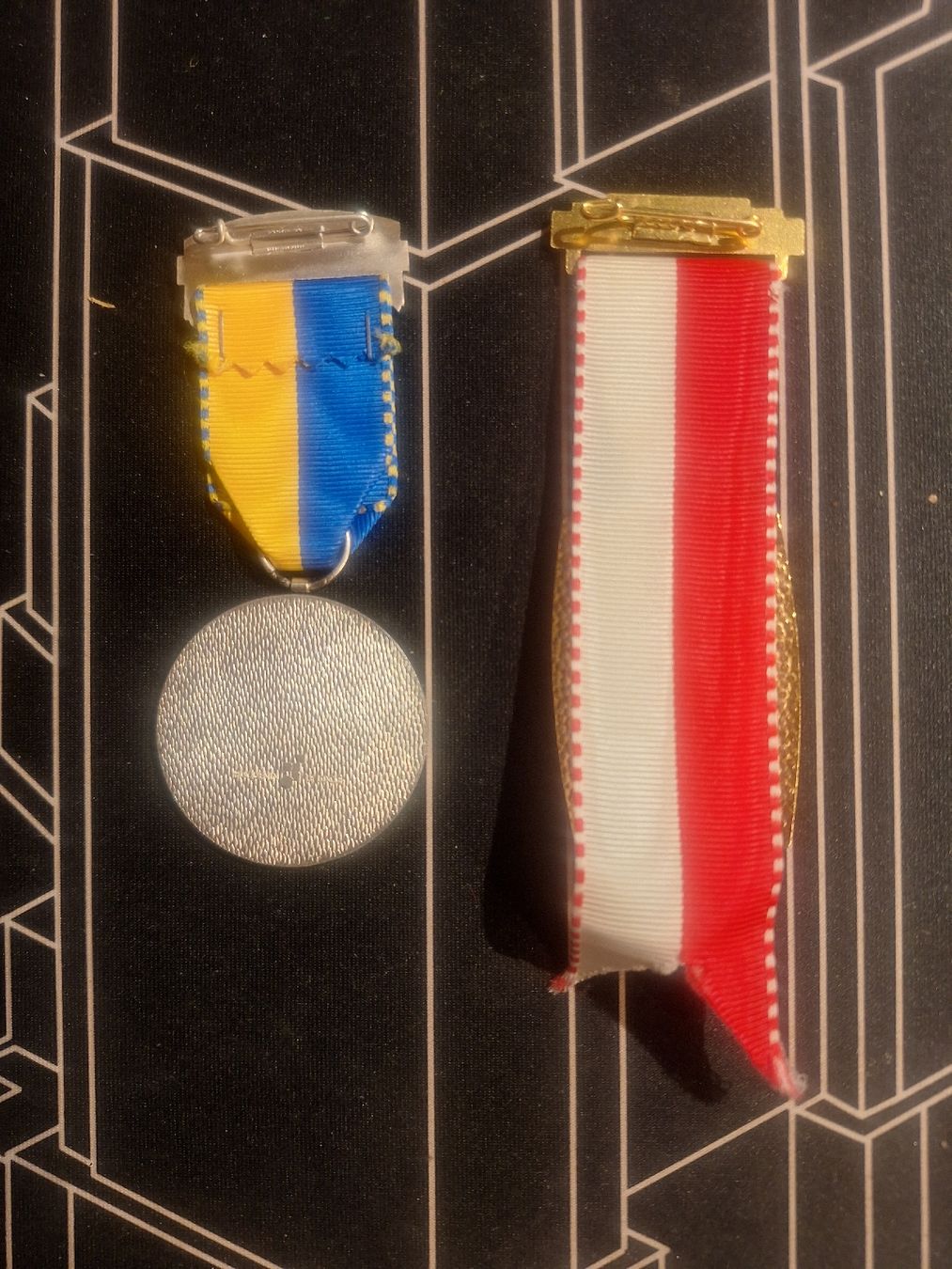 Medaglie: Veteranenschiessen 1977 & 1978 Medaille – Usato da Menzingen venduto da jon_kny7 1