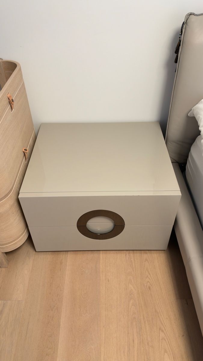 Comodini: 2 Minotti Archipenko Night Stands – Usato da Immensee venduto da Alb_5t65 1