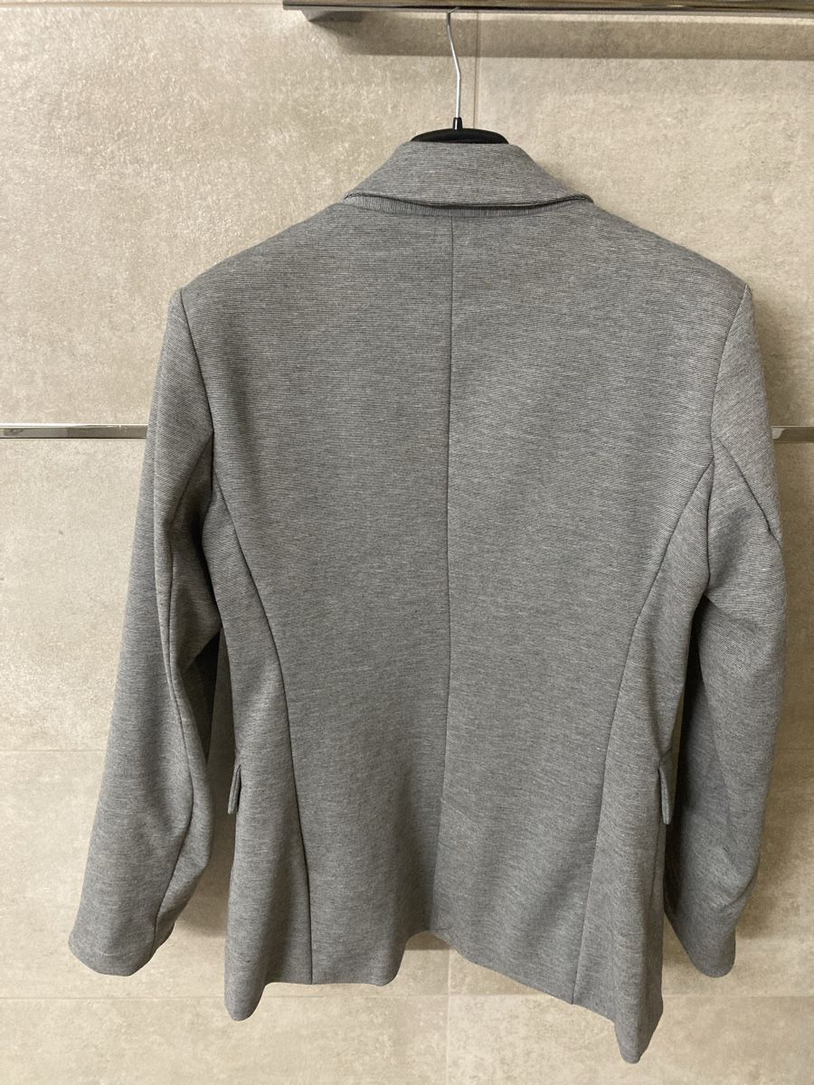 Completi & Tailleur: Stradivarius Grey Blazer - Size S! – Usato da Ettingen venduto da mis_68gg 3