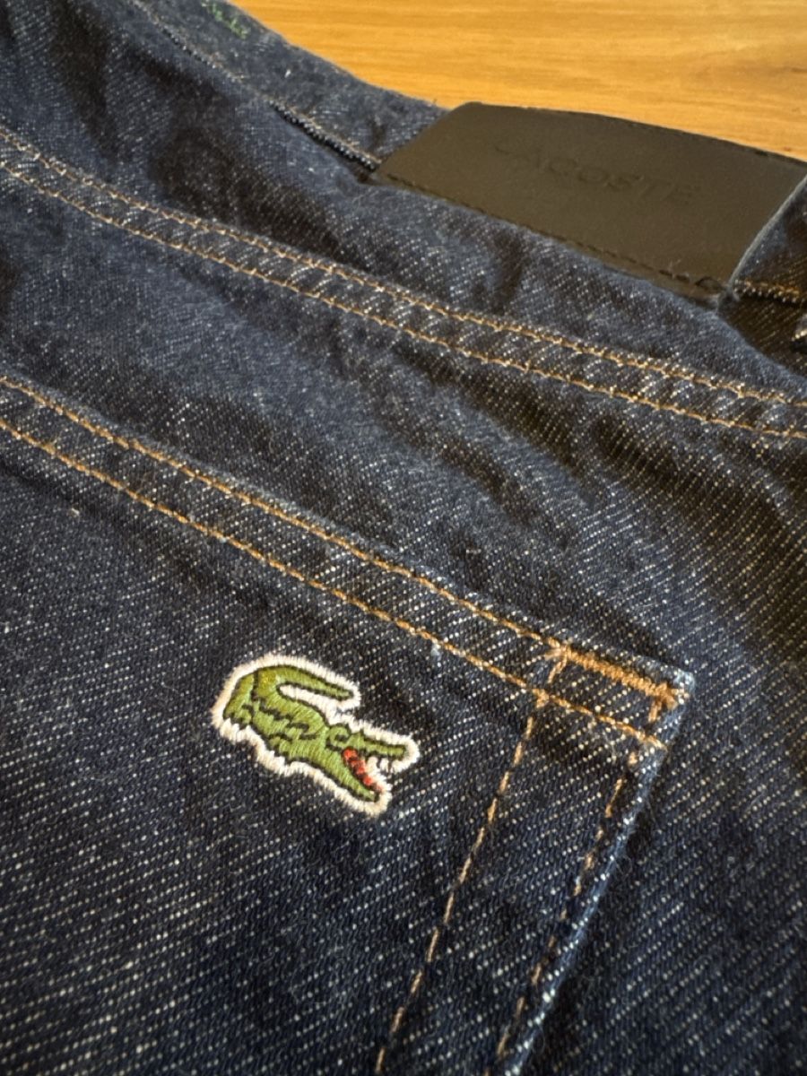 Lacoste Jeans: lacoste es was es wolle! – D'occasion à Nidau par stubeee