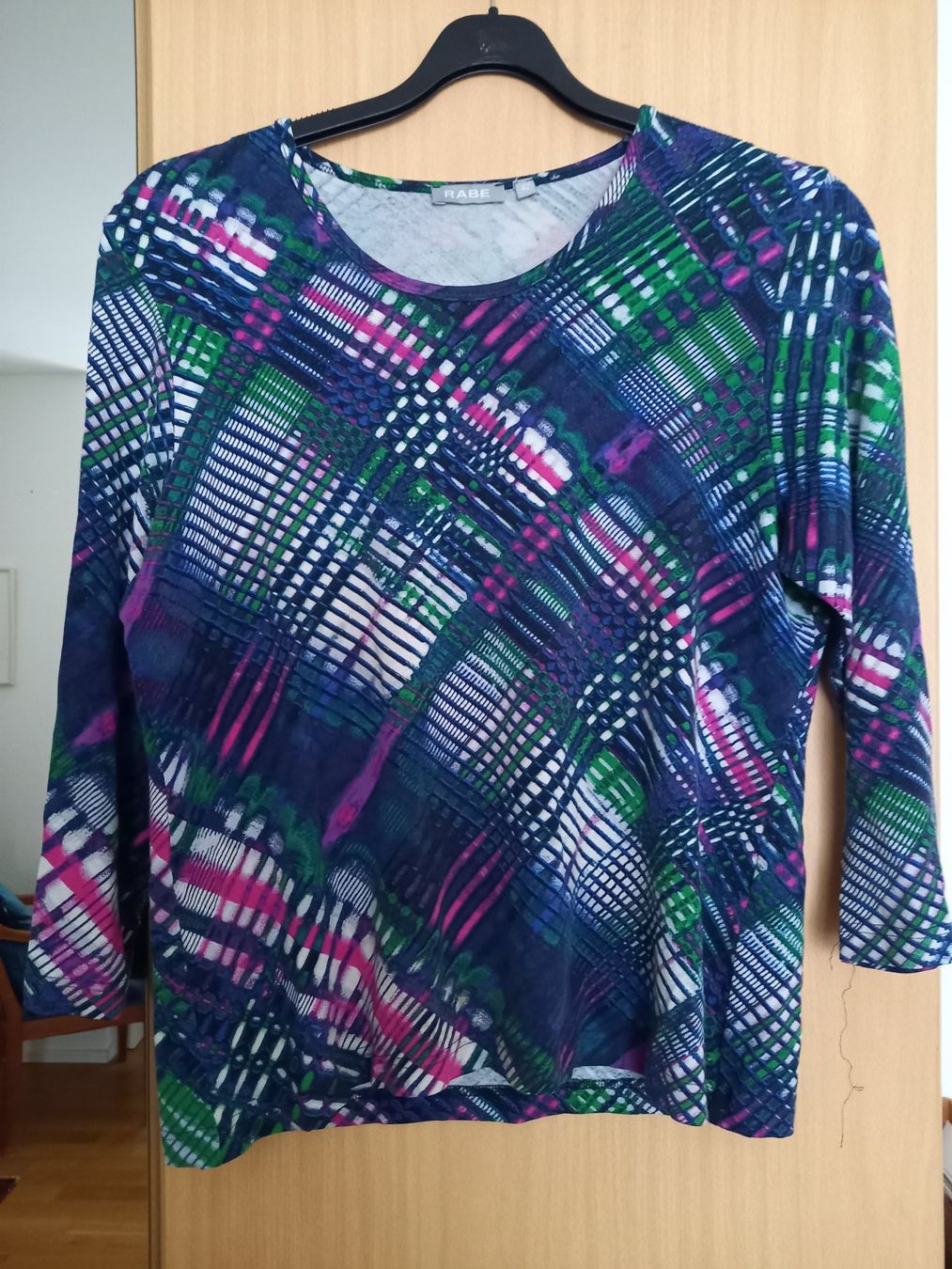 Pulls & Sweat-shirts: Pulli – D'occasion à Klingnau par map_dhm7