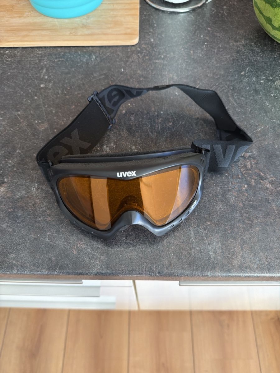 Uvex Occhiali & Lenti: Uvex Skibrille mit orangefarbenen Gläsern – Usato da Wahlen b. Laufen venduto da Salome7