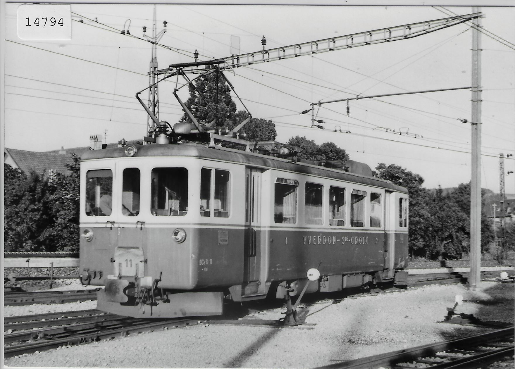 Modelleisenbahnen: BCe 2/4 11 devant le depot a Yverdon – Antik aus Ettingen von Kartenplanet