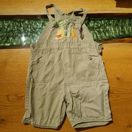 Latzhose Grösse 86