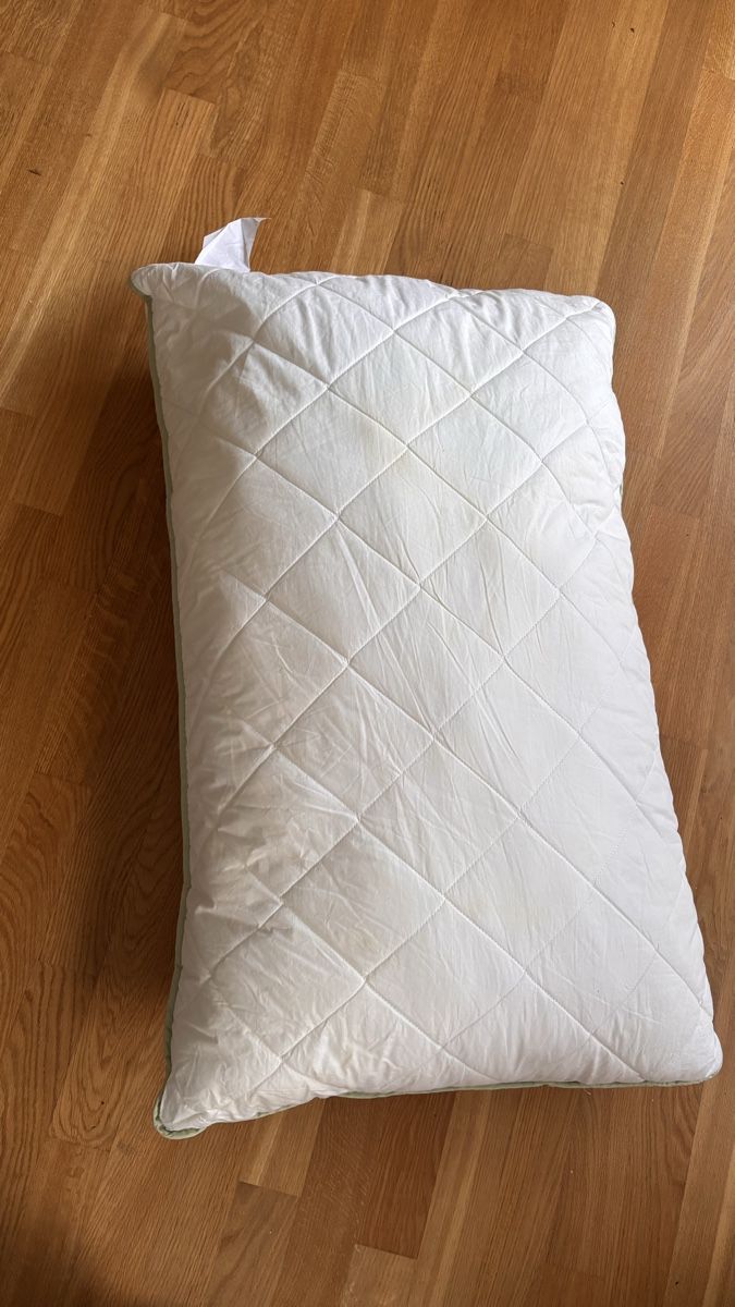 Kissen: Kopfkissen 65x100cm – Neu (gemäss Beschreibung) aus Basel von Defne