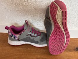 Skechers Turnschuhe Grösse 33 pink/grau guter Zustand