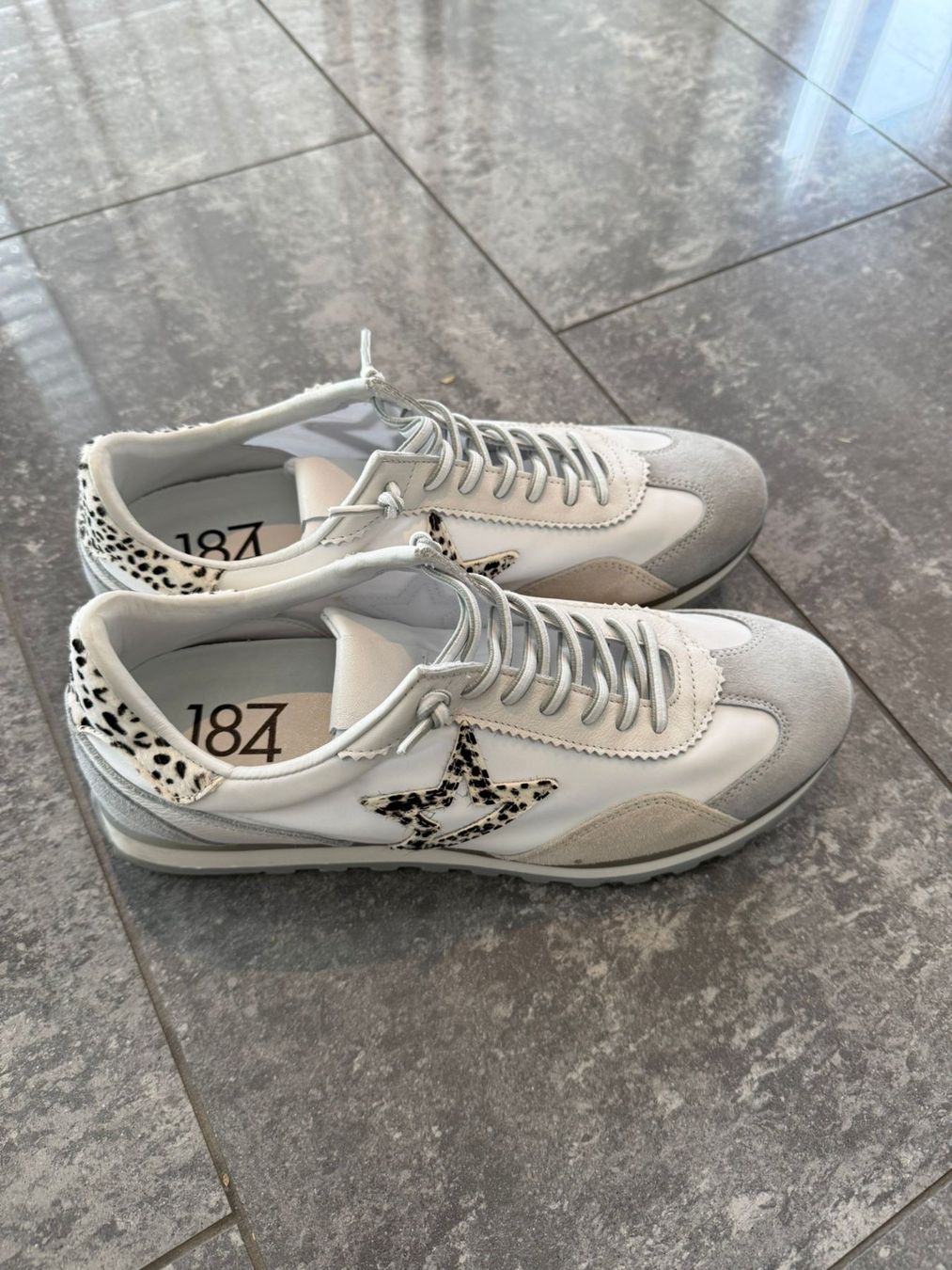 Walder Scarpe da donna: Sneakers von Walder 1874 – Usato da Männedorf venduto da Schnaeppchen05 1