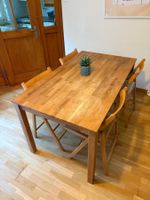 Holztisch