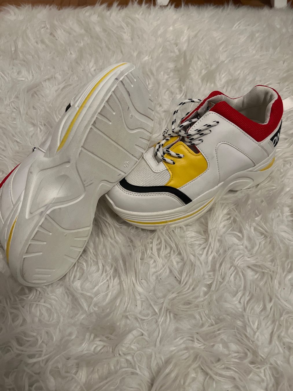Scarpe da donna: Baskets tendance colorées, pointure 38 👟 – Usato da Lausanne venduto da arm_7t8p 1