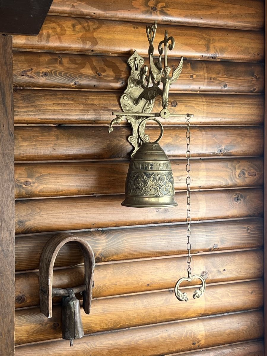 Glocken & Treicheln: Metallglocke – Gebraucht aus Appenzell von jul_gxy5