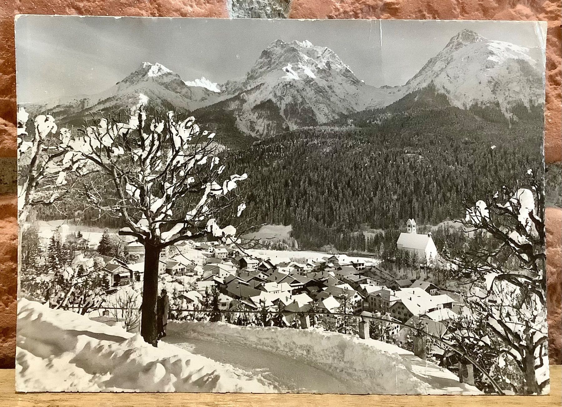Cartoline postali: Winter Kurort Scuol Tarasp Vulpera Engadin – Usato da Root venduto da ENGLAND-TREASURES