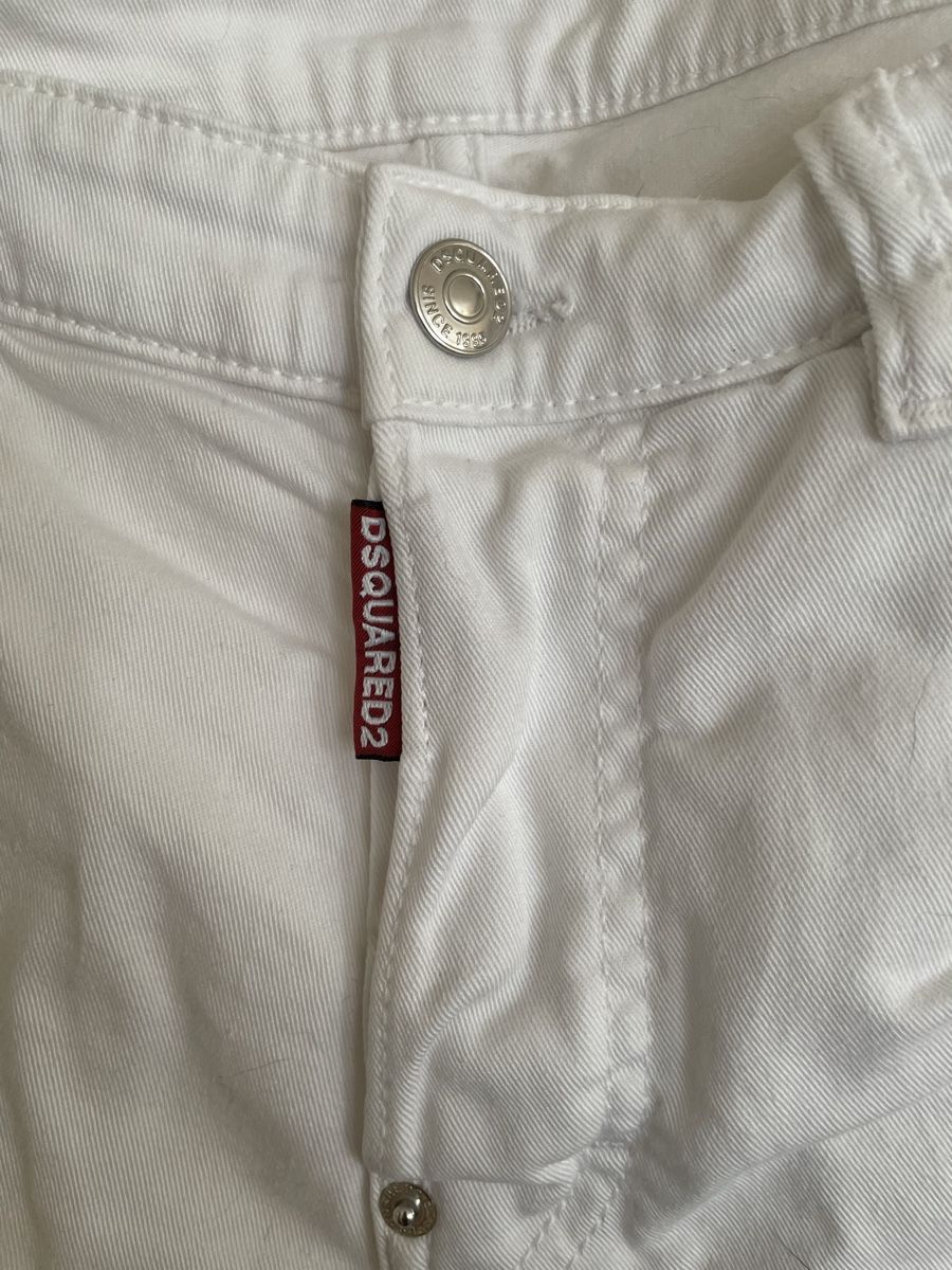 Dsquared2 Pantaloni: Dsquared 2 Jeans Shorts – Nuovo (secondo la descrizione) da Dübendorf venduto da Sebashop 2