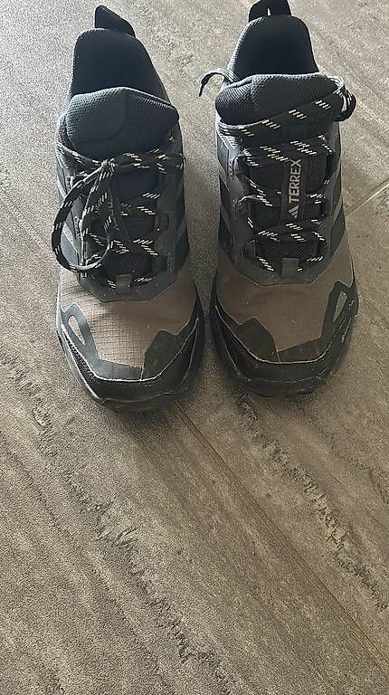Scarpe da uomo: Adidas Trekking Schuh Gore Tex  – Usato da Gränichen venduto da Robei