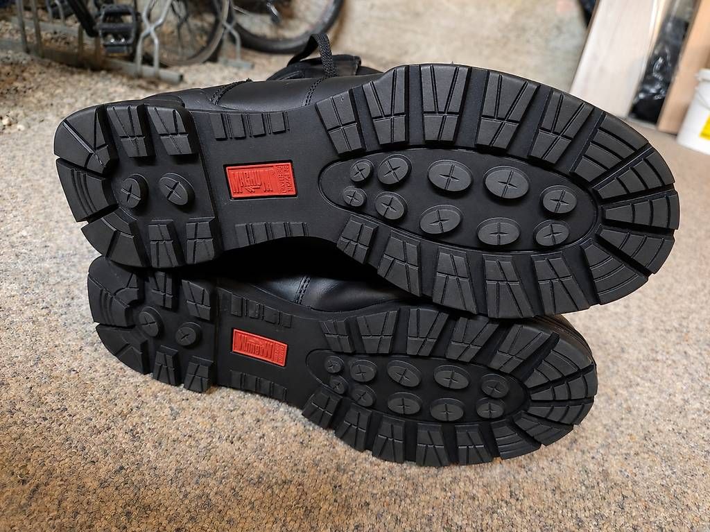 Scarpe da uomo: Magnum - Essential – Usato da Spiez venduto da lor_8vsd 1