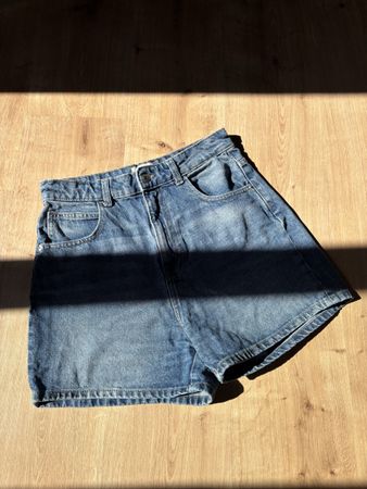 short en jeans H&M, taille 38