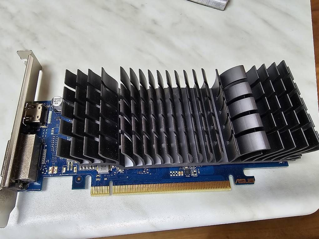 Schede grafiche: Nvidia GT1030 silent – Usato da Goldau venduto da Hondor 2