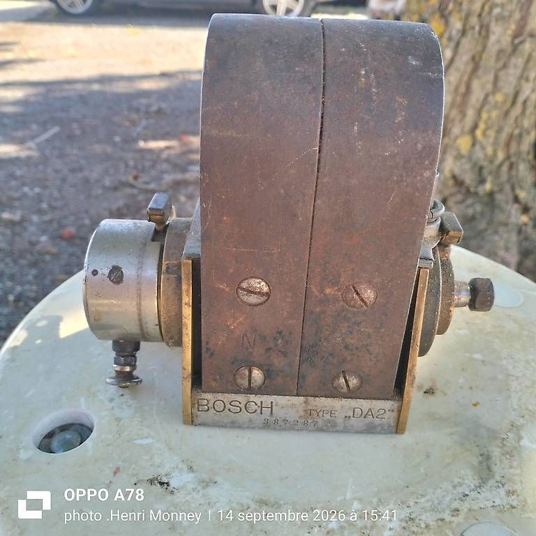 Tutti pezzi di ricambio auto: Bosch type DA 2 bobine d'allumage  – Usato da Cheyres venduto da Capitain