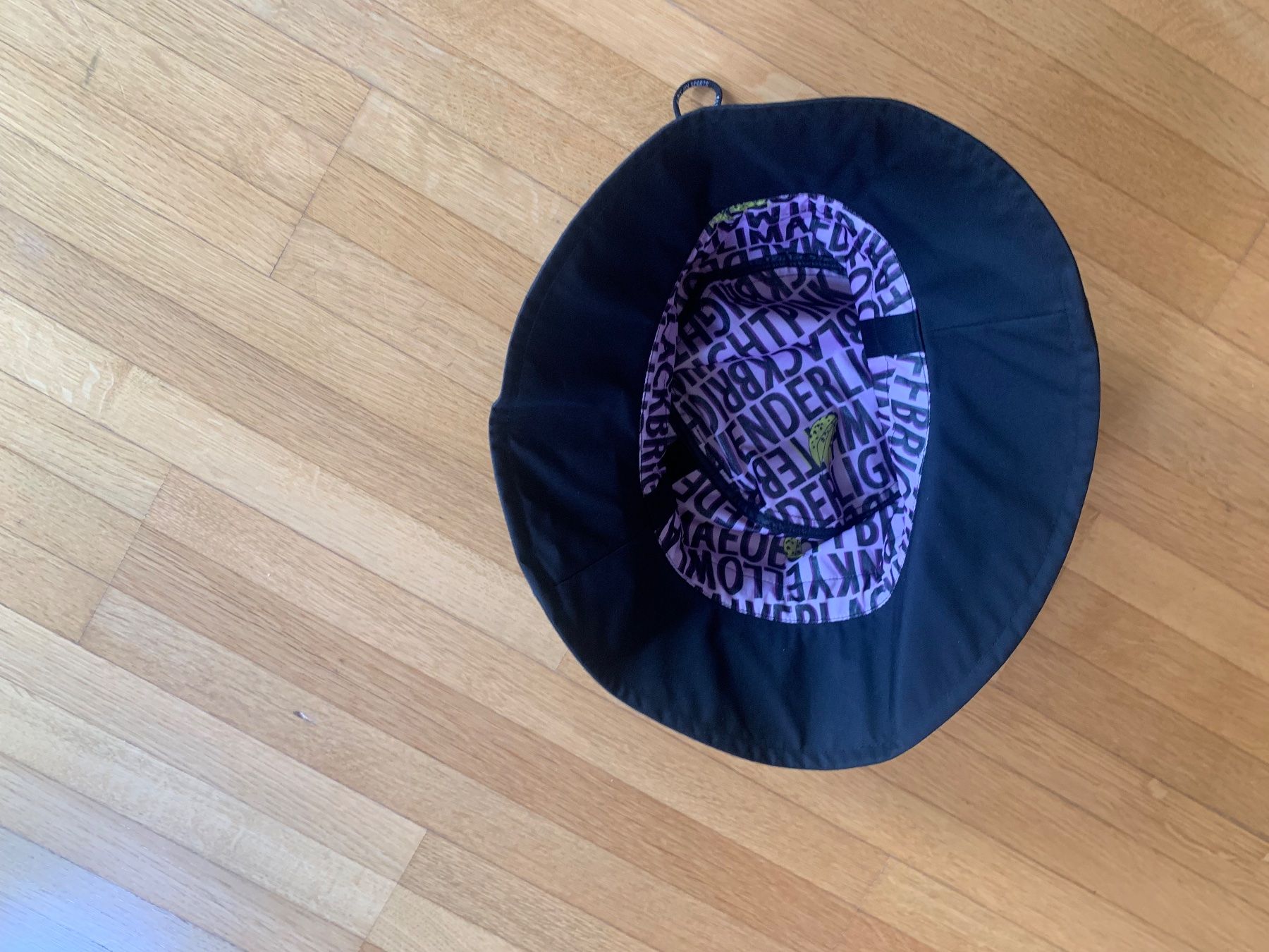 Marc Cain Copricapi, berretti & cappellini: Marc Cain Bucket Hat / Marc Cain Hut – Nuovo (secondo la descrizione) da Bülach venduto da frische_brise 6
