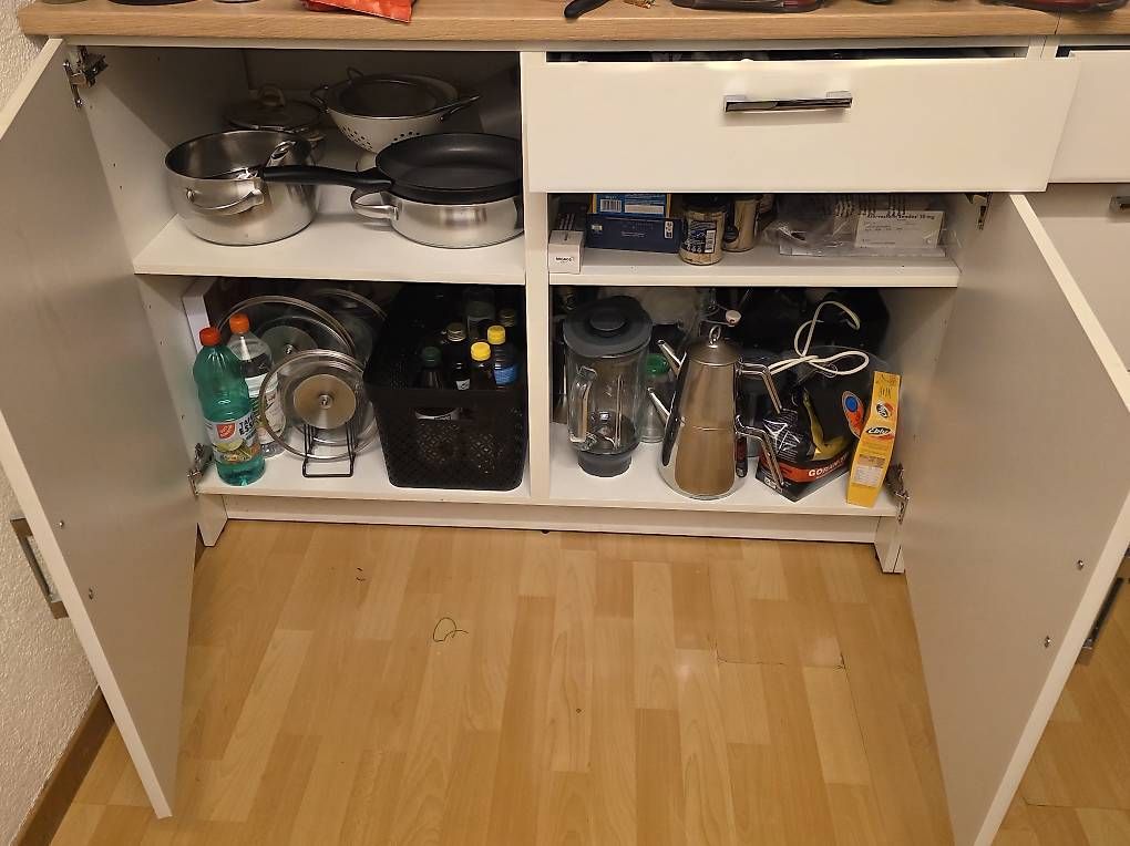 Cucine complete: Küchen-Unterschrank  – Usato da Nidau venduto da Arya87 3