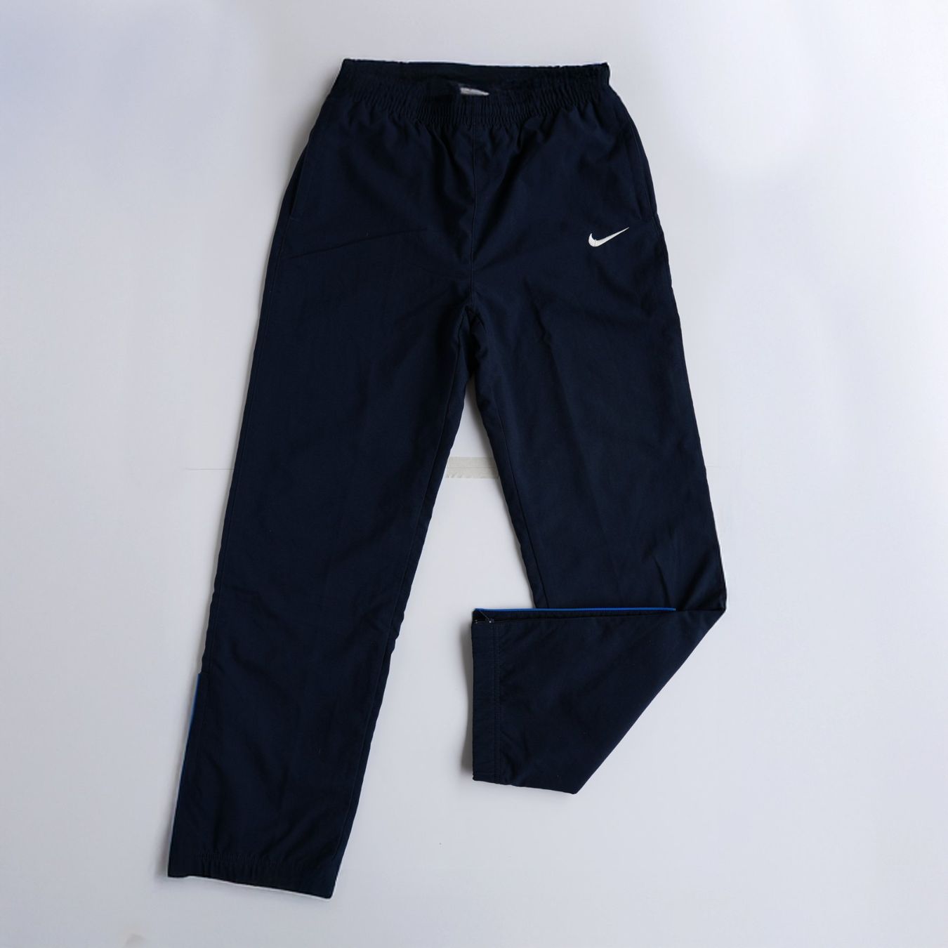 Nike Hosen: Nike Trainingshose | Navy Blue – Gebraucht aus Zürich von avenlim 1