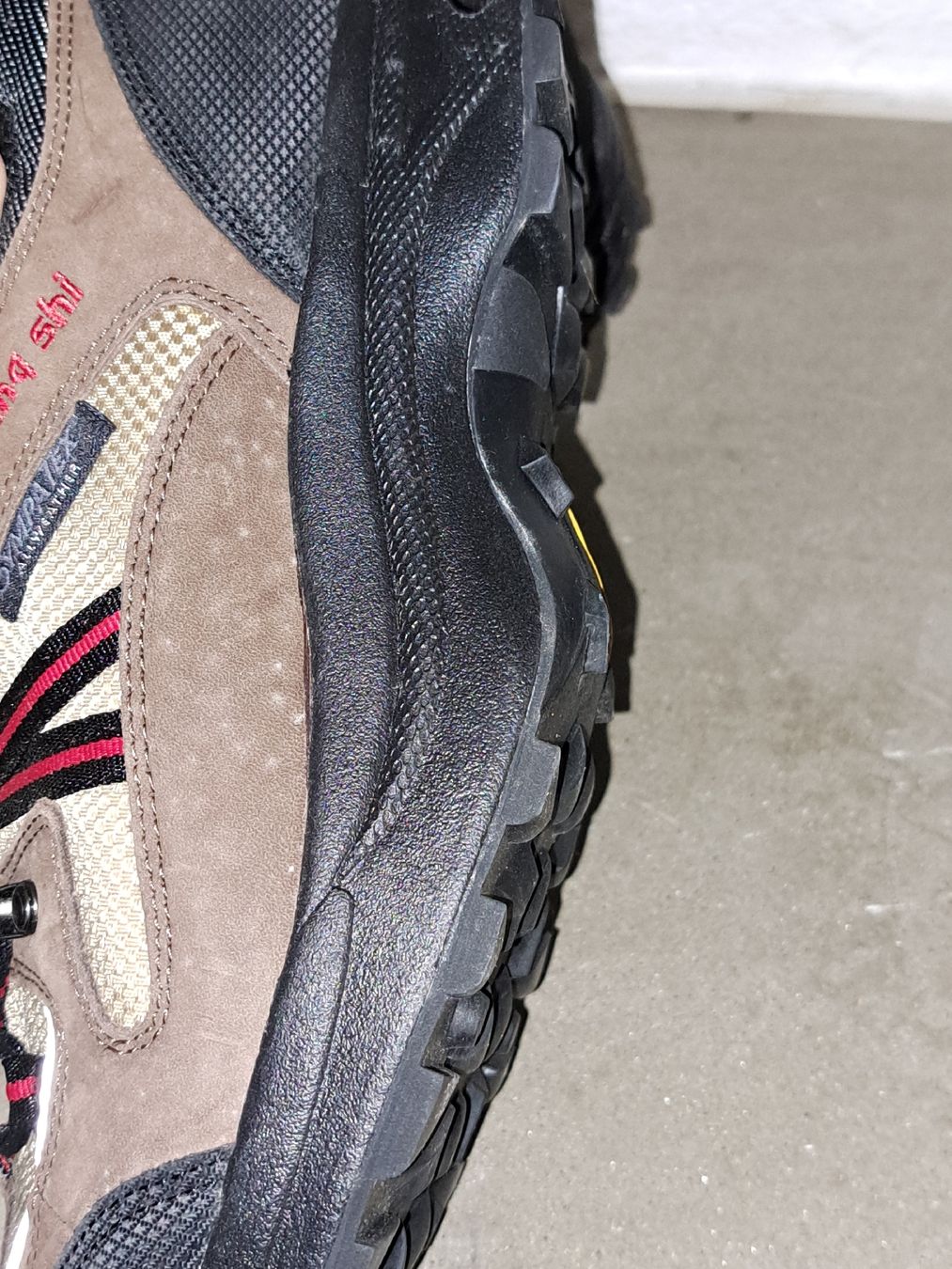 Scarpe da uomo: Chung Shi Wanderschuhe Gr. 43, neuwertig  – Usato da Kölliken venduto da Upcycling-by-Mc-TAM 5