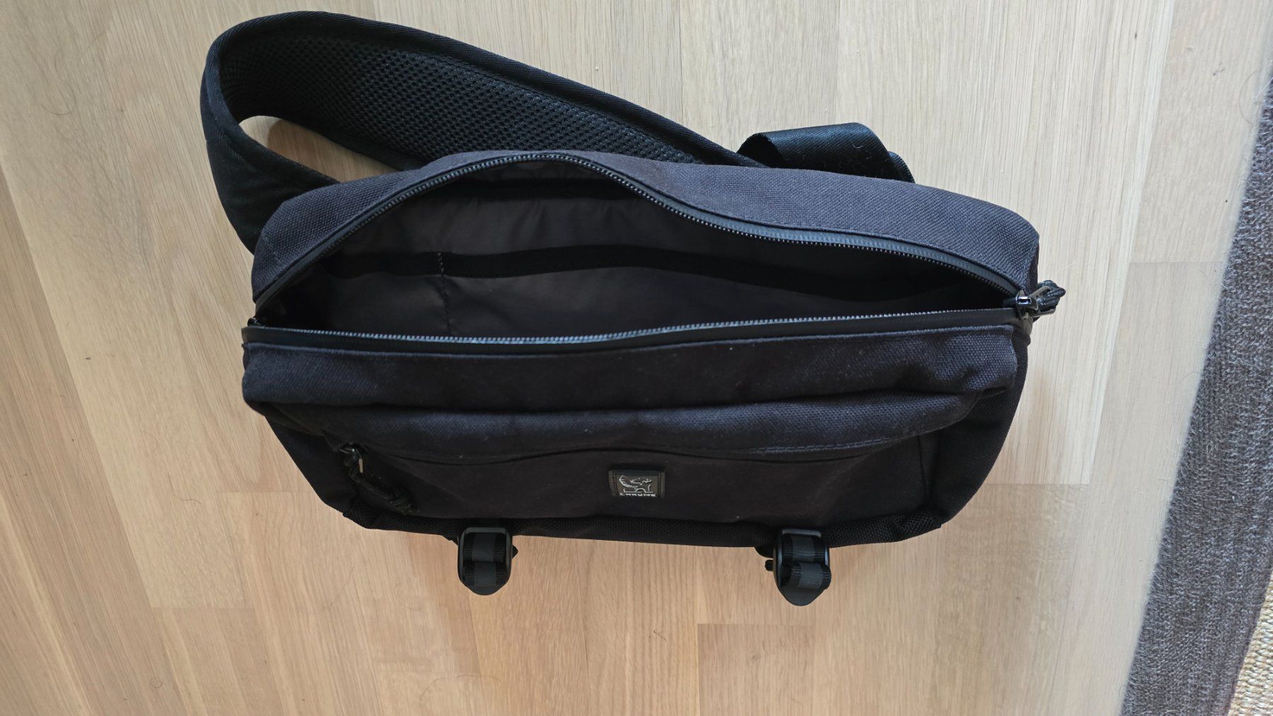 Chrome Rucksäcke: Chrome Mini Kadet 5L Sling + Mini Kadet Stabilizer Strap – Gebraucht aus Affoltern am Albis von Ptgs86 4