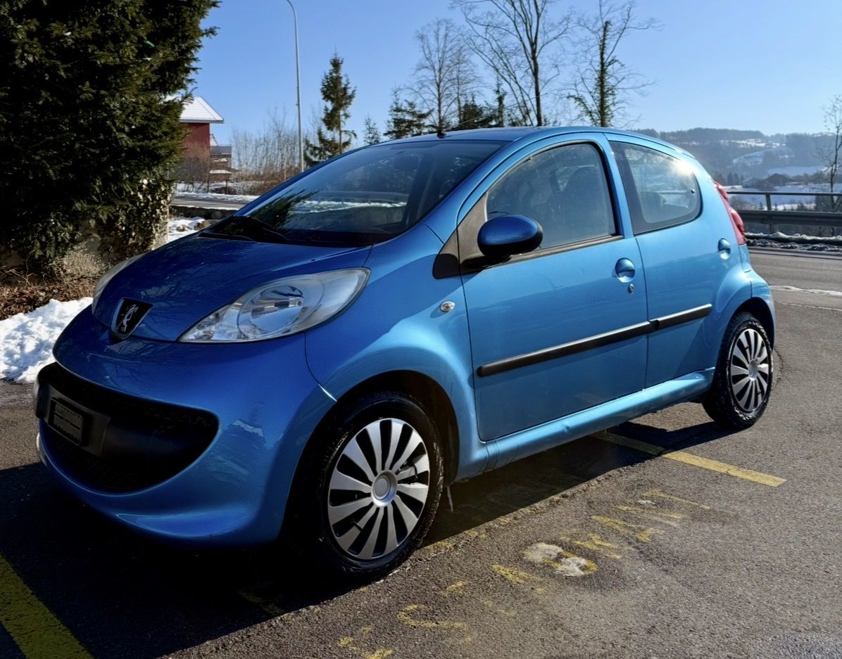 Peugeot Automobili: Peugeot 107 1.0 - 112000km – Usato da Lütisburg venduto da Deniiss 5